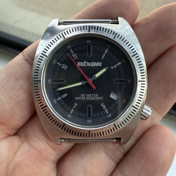 Nixon Clutch Exactly Stainless Steel Watch 34mm Japan Black Dial Date Quartz - Picture 9 of 9